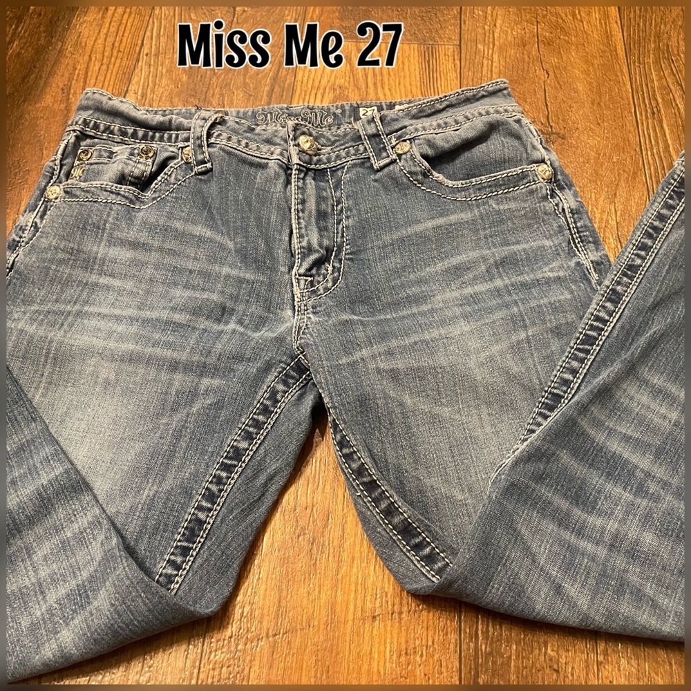Miss Me Boyfriend Capri Jeans Size 27